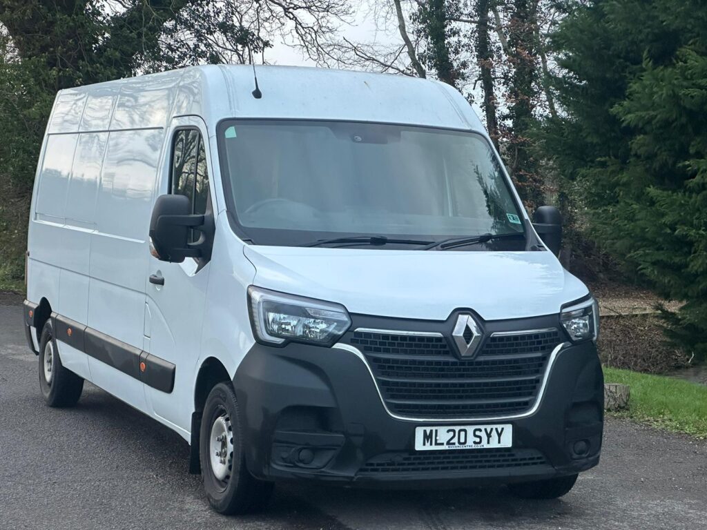 ML20SYY Renault Master 2.3 dCi ENERGY 35 Business+ FWD LWB Mediu with 6 months premium warranty