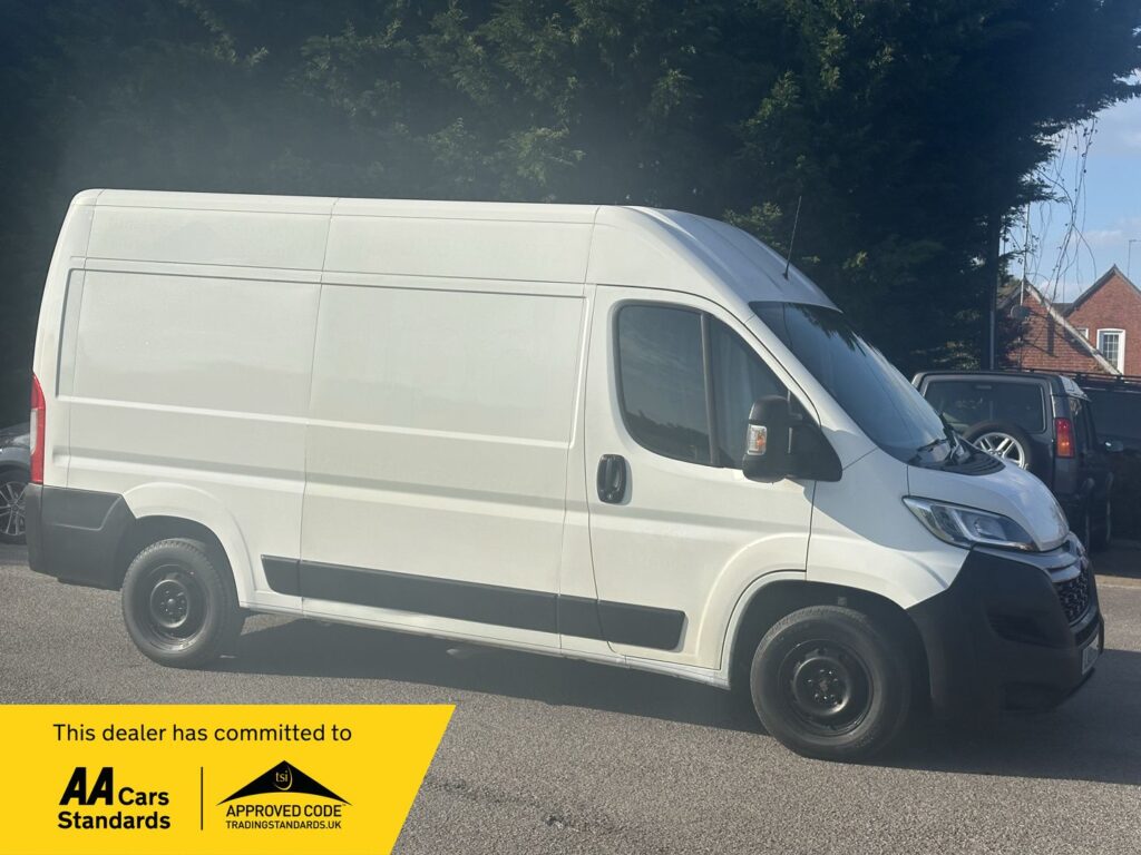 LA19EWM Citroen Relay 2.0 BlueHDi 35 Enterprise L2 High Roof Euro 6 5dr with 6 months premium warranty