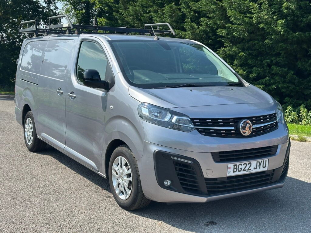 BG22JYU Vauxhall Vivaro 1.5 Turbo D 2900 Sportive L2 H1 Euro 6 (s/s) 6dr. FSH, READY TO DRIVE AWAY .