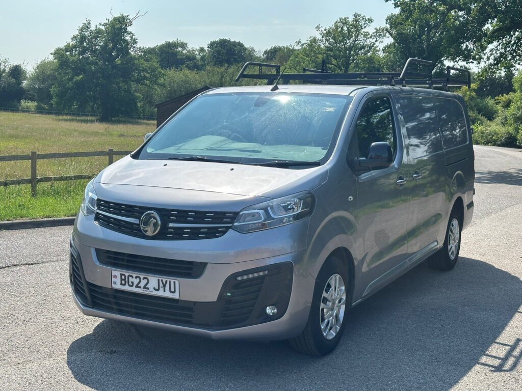 BG22JYU Vauxhall Vivaro 1.5 Turbo D 2900 Sportive L2 H1 Euro 6 (s/s) 6dr. FSH, READY TO DRIVE AWAY .