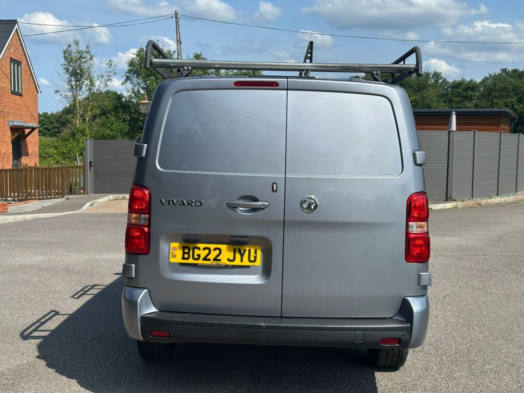 BG22JYU Vauxhall Vivaro 1.5 Turbo D 2900 Sportive L2 H1 Euro 6 (s/s) 6dr. FSH, READY TO DRIVE AWAY .