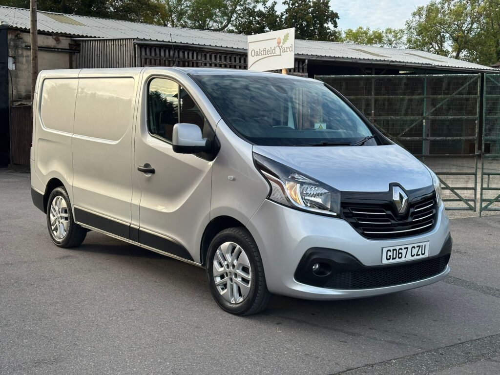 GD67CZU Renault Trafic 1.6 dCi 27 Sport Nav SWB Standard Roof Euro 6 5dr.3 MONTHS WARRANTY/ 12 MONTHS AA