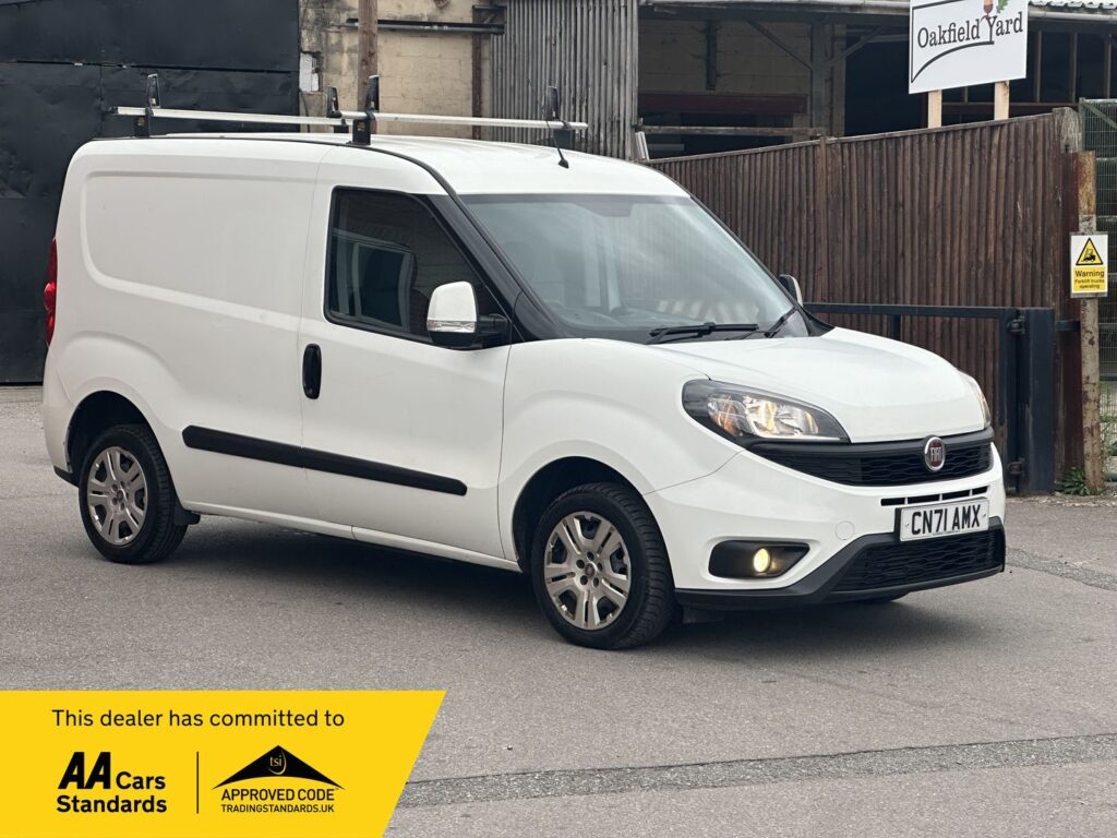 CN71AMX Fiat Doblo 1.3 MultiJetII Tecnico L1 H1 Euro 6 (s/s) 4dr. 3 MONTHS WARRANTY 12 MONTHS AA.