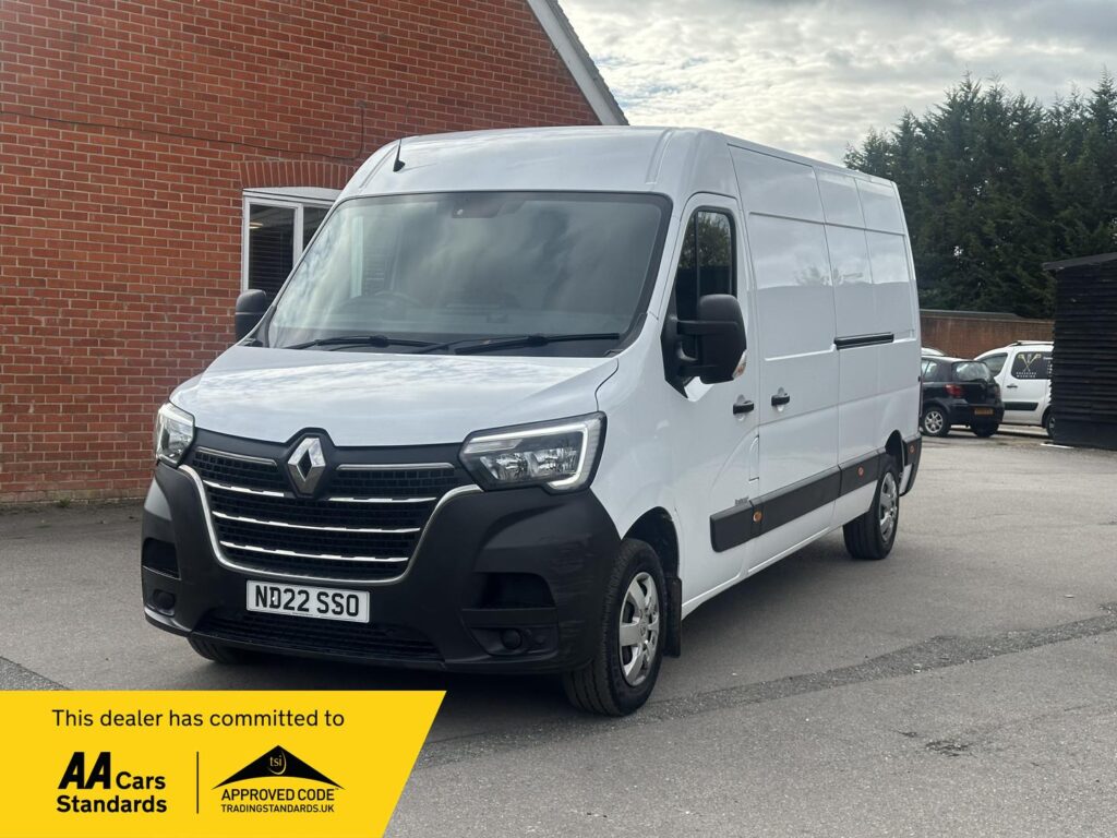 ND22SSO Renault Master 2.3 dCi 35 Business+ FWD LWB Medium Roof Euro 6 4dr 3 MONTHS WARRANTY 12 MONTHS AA