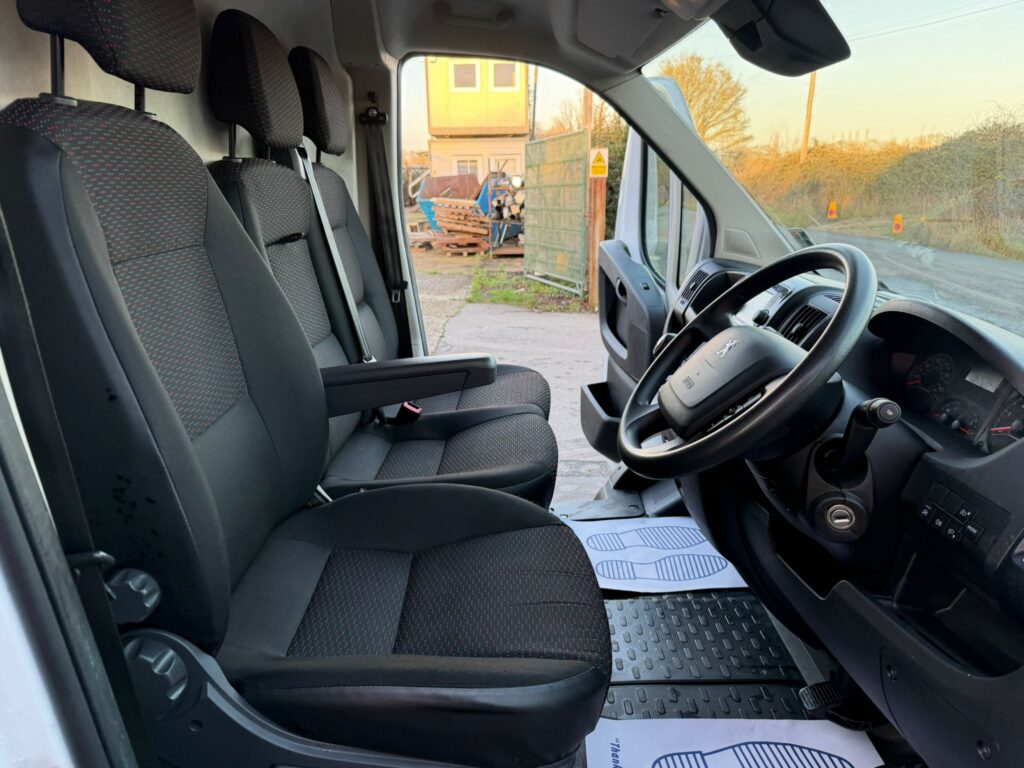 AF21YTV Peugeot Boxer 2.2 BlueHDi 435 Professional L3 H2 Euro 6 (s/s) 5dr 3 MONTHS WARRANTY 12 MONTHS AA . SOLD