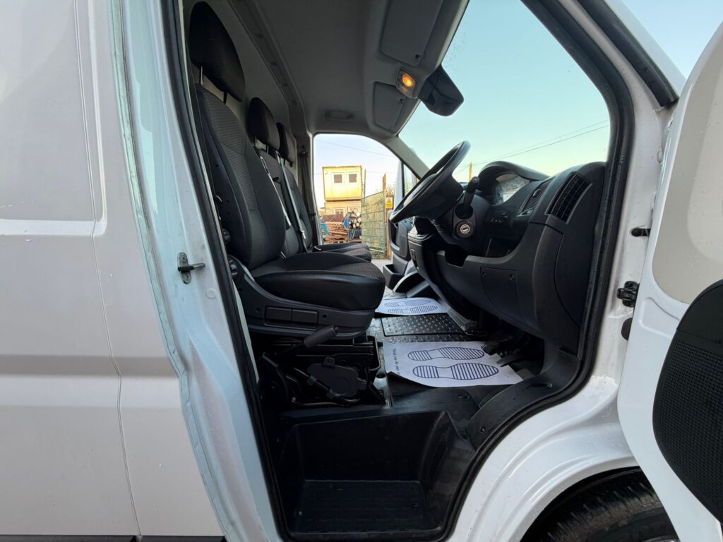 AF21YTV Peugeot Boxer 2.2 BlueHDi 435 Professional L3 H2 Euro 6 (s/s) 5dr 3 MONTHS WARRANTY 12 MONTHS AA . SOLD