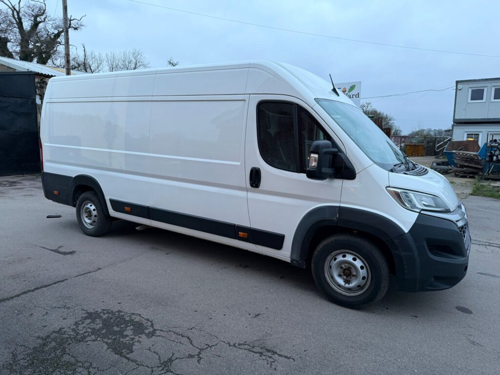 LM21ZDW Citroen Relay 2.2 BlueHDi 35 Enterprise L4 High Roof Euro 6 (s/s) 5dr (Heavy) 3 MONTHS WARRANTY 12 MONTHS AA