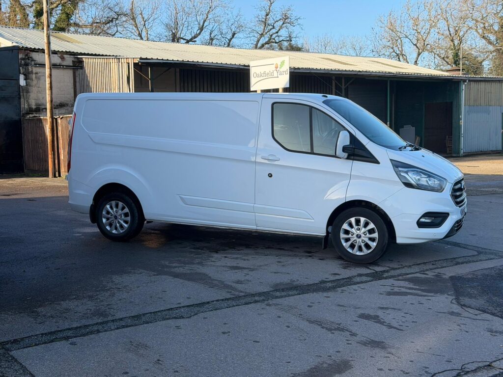 MP19CRJ Ford Transit Custom 2.0 300 EcoBlue Limited L2 H1 Euro 6 5dr 3 MONTHS WARRANTY 12 MONTHS AA.