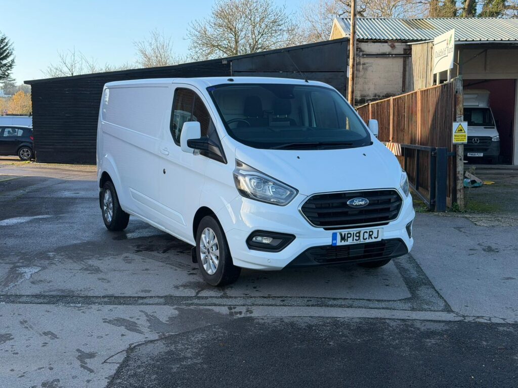 MP19CRJ Ford Transit Custom 2.0 300 EcoBlue Limited L2 H1 Euro 6 5dr 3 MONTHS WARRANTY 12 MONTHS AA.