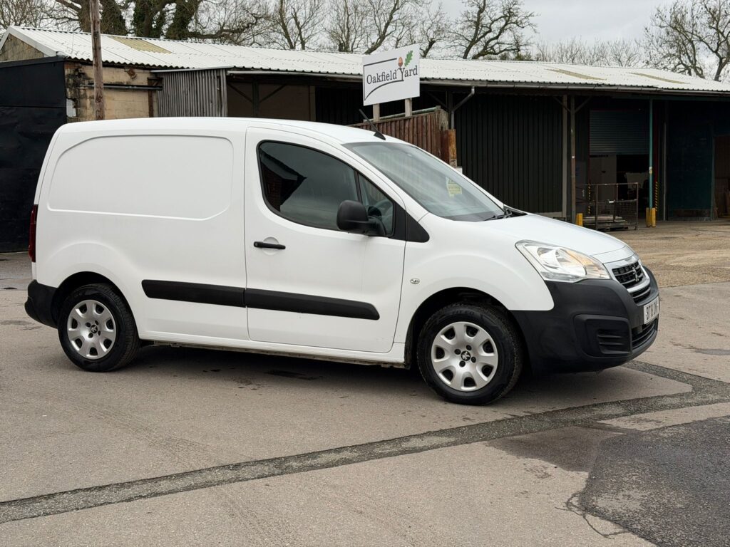 BT18ONK Peugeot Partner 1.6 BlueHDi 651 Professional L1 5dr 3 MONTHS WARRANTY 12 MONTHS AA