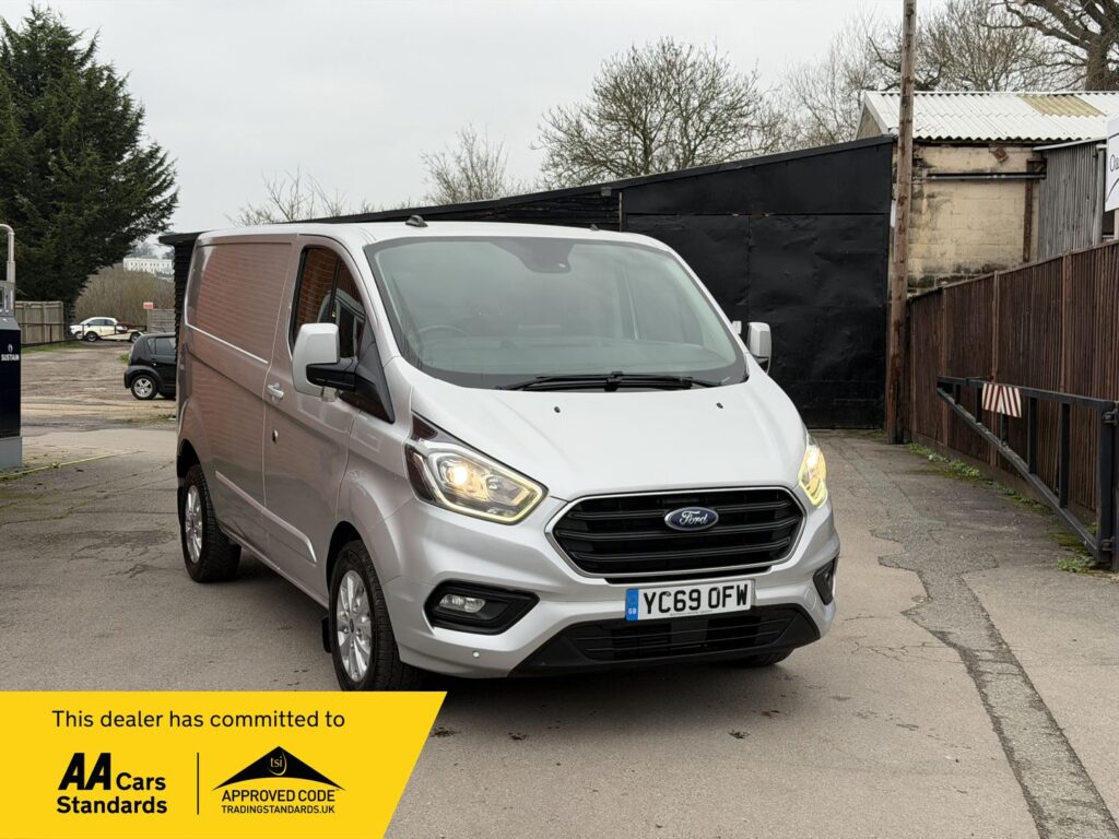 FC69OFW Ford Transit Custom 2.0 280 EcoBlue Limited L1 H1 Euro 6 (s/s) 5dr 3 MONTHS WARRANTY 12 MONTHS AA