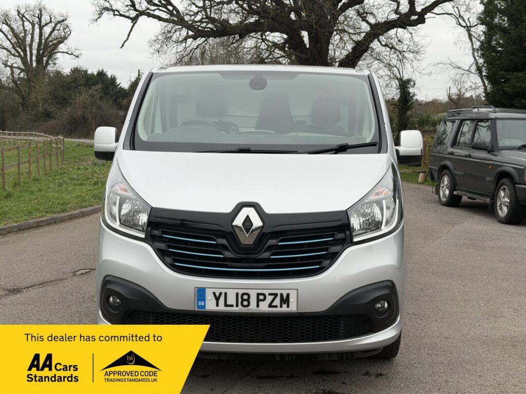 YL18PZM Renault Trafic 1.6 dCi ENERGY 27 Sport Nav SWB Standard Roof Euro 6 (s/s) 5dr 3 MONTHS WARRANTY 12 MONTHS AA