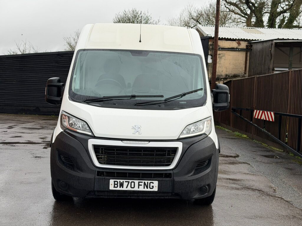 BW70FNG Peugeot Boxer 2.2 BlueHDi 435 Professional L4 H2 Euro 6 (s/s) 5dr 3 MONTHS WARRANTY 12 MONTHS AA