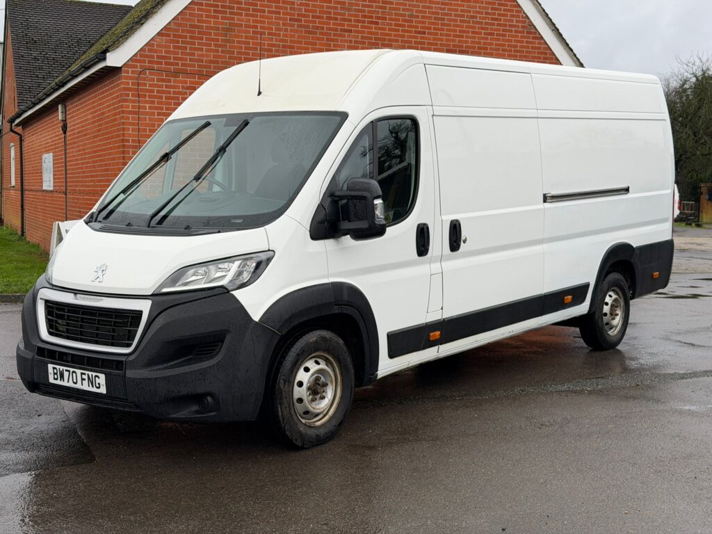 BW70FNG Peugeot Boxer 2.2 BlueHDi 435 Professional L4 H2 Euro 6 (s/s) 5dr 3 MONTHS WARRANTY 12 MONTHS AA