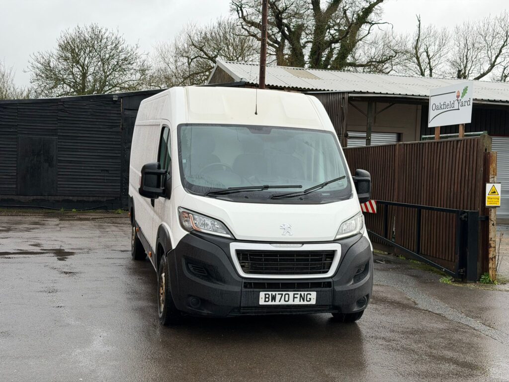 BW70FNG Peugeot Boxer 2.2 BlueHDi 435 Professional L4 H2 Euro 6 (s/s) 5dr 3 MONTHS WARRANTY 12 MONTHS AA