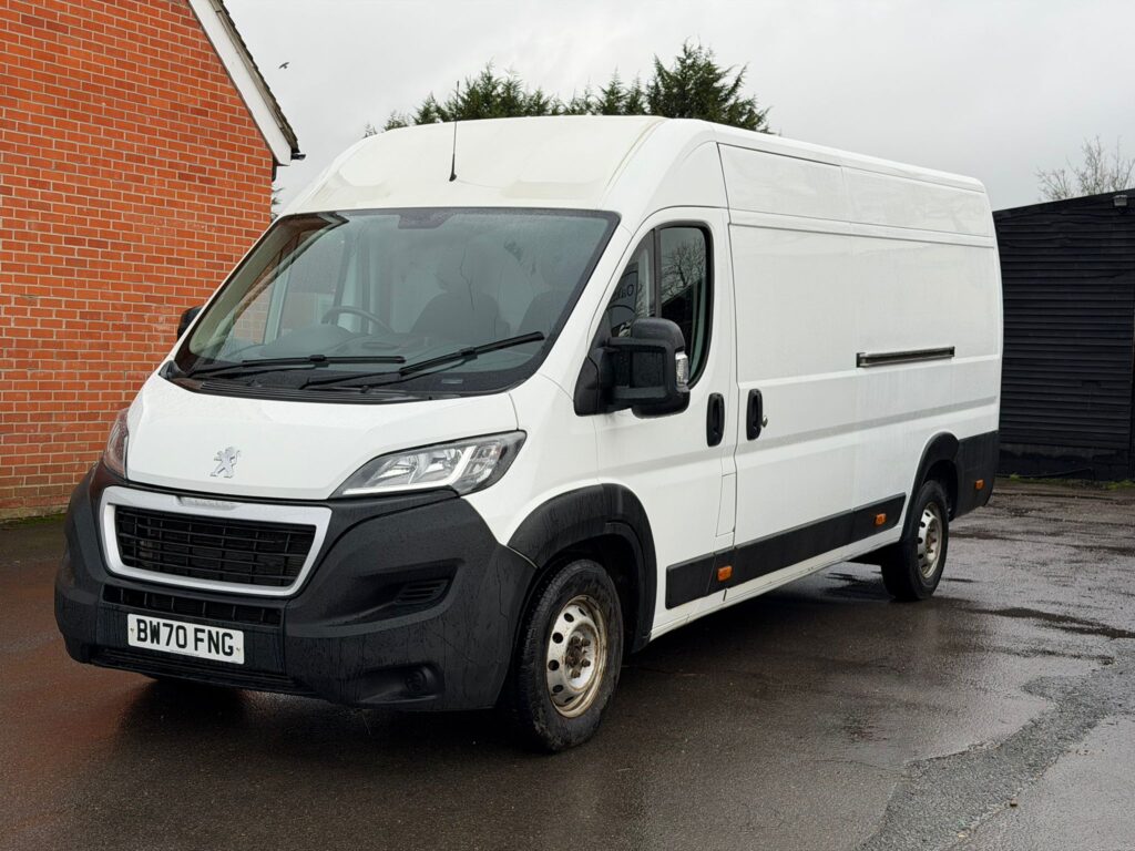 BW70FNG Peugeot Boxer 2.2 BlueHDi 435 Professional L4 H2 Euro 6 (s/s) 5dr 3 MONTHS WARRANTY 12 MONTHS AA