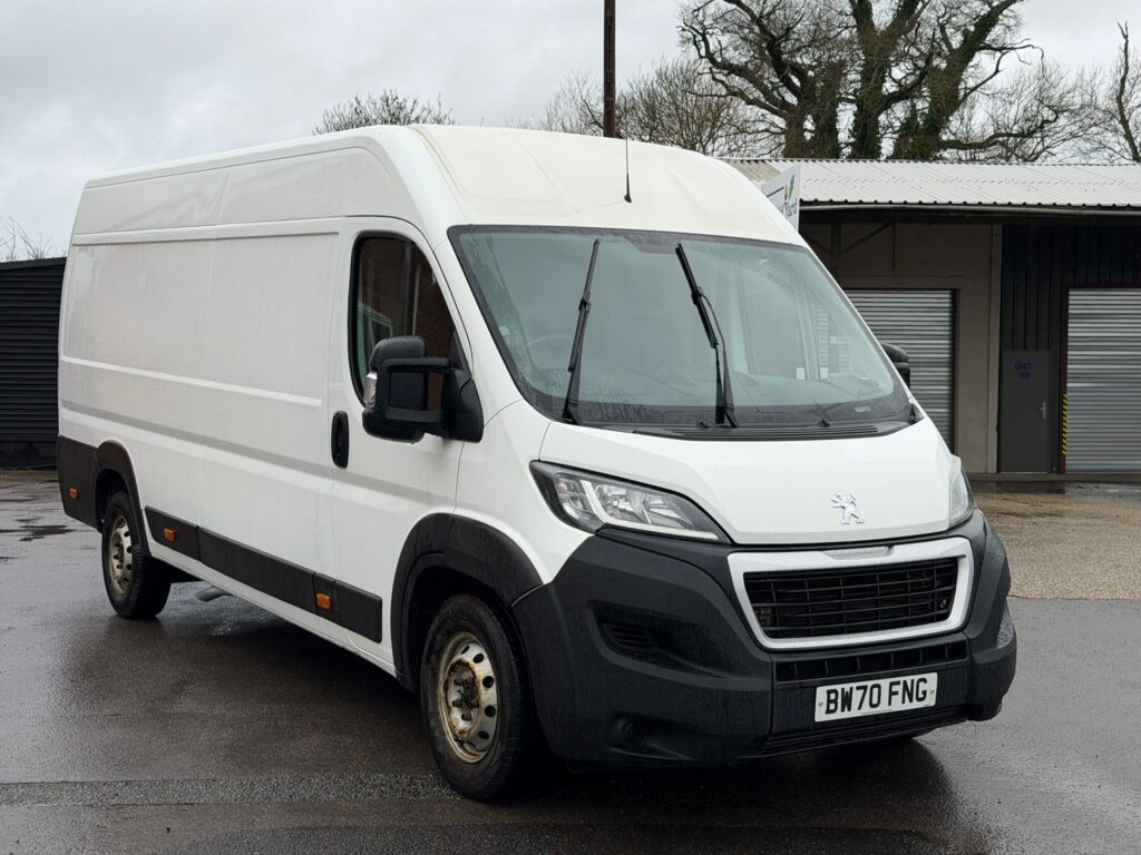 BW70FNG Peugeot Boxer 2.2 BlueHDi 435 Professional L4 H2 Euro 6 (s/s) 5dr 3 MONTHS WARRANTY 12 MONTHS AA