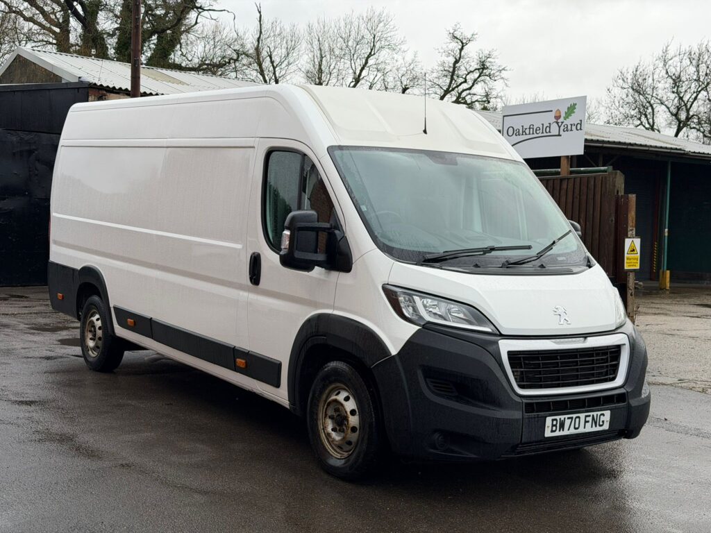 BW70FNG Peugeot Boxer 2.2 BlueHDi 435 Professional L4 H2 Euro 6 (s/s) 5dr 3 MONTHS WARRANTY 12 MONTHS AA
