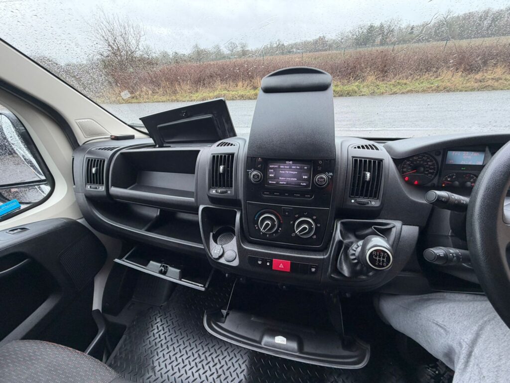 BW70FNG Peugeot Boxer 2.2 BlueHDi 435 Professional L4 H2 Euro 6 (s/s) 5dr 3 MONTHS WARRANTY 12 MONTHS AA