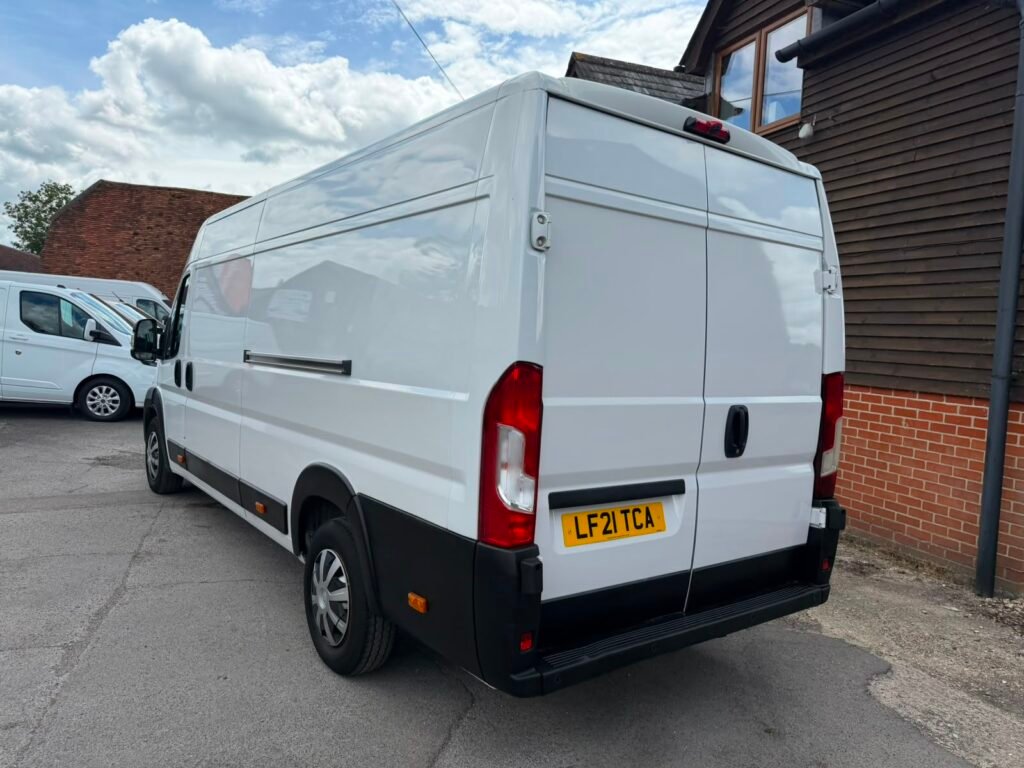 LF21TCA Citroen Relay 2.2 BlueHDi 35 Enterprise L4 High Roof Euro 6 (s/s) 5dr (Heavy) 3 MONTHS WARRANTY 12 MONTHS AA