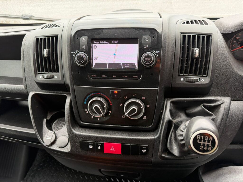 BW70FNG Peugeot Boxer 2.2 BlueHDi 435 Professional L4 H2 Euro 6 (s/s) 5dr 3 MONTHS WARRANTY 12 MONTHS AA
