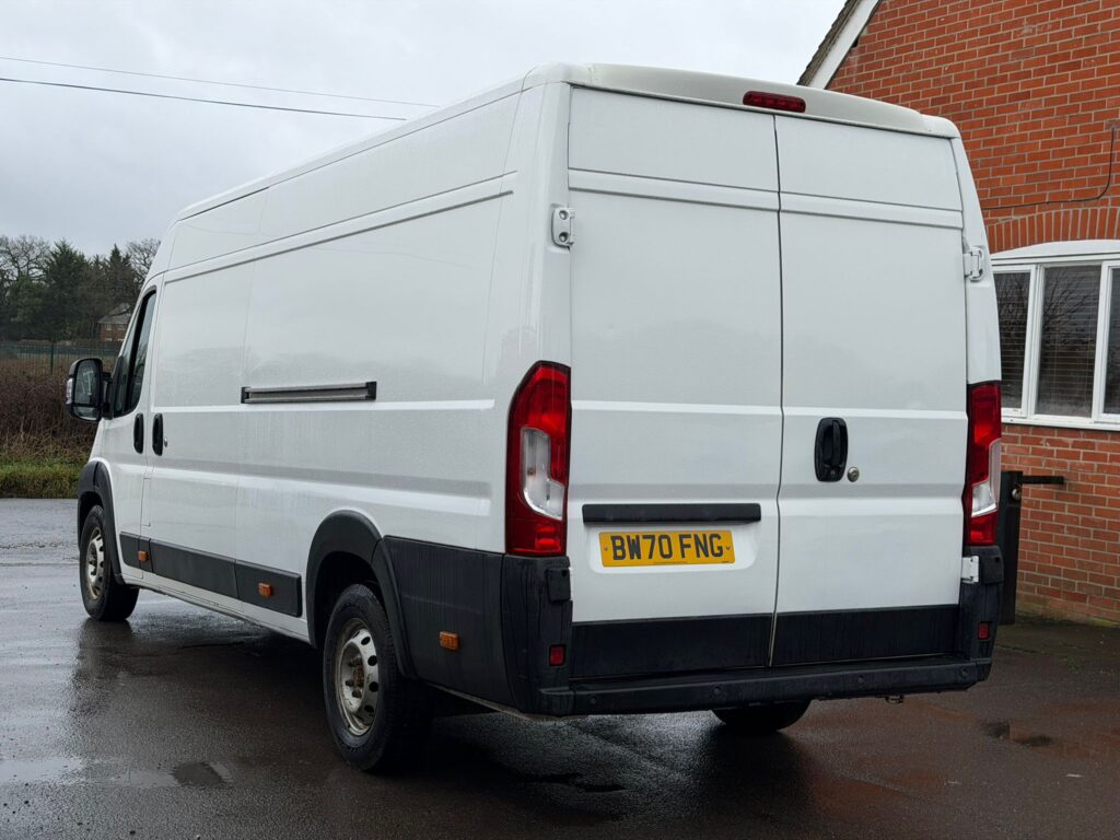 BW70FNG Peugeot Boxer 2.2 BlueHDi 435 Professional L4 H2 Euro 6 (s/s) 5dr 3 MONTHS WARRANTY 12 MONTHS AA