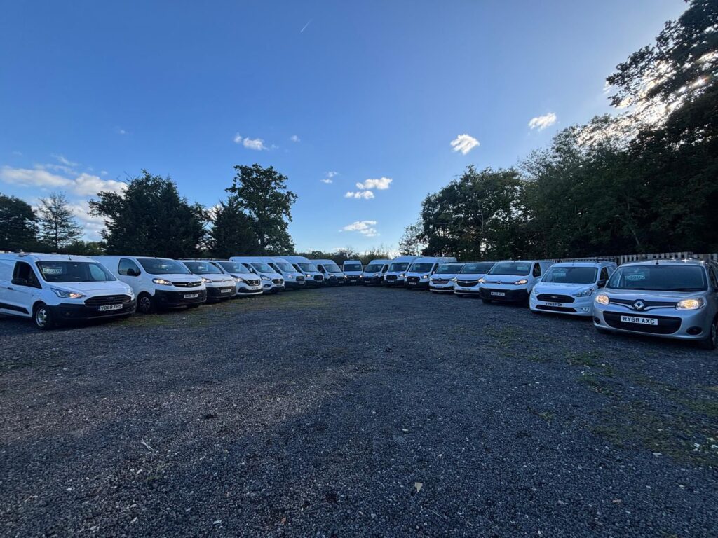 AY69EXM Citroen Berlingo 1.5 BlueHDi 950 Enterprise XL LWB Euro 6 (s/s) 6dr 3 MONTHS WARRANTY 12 MONTHS AA