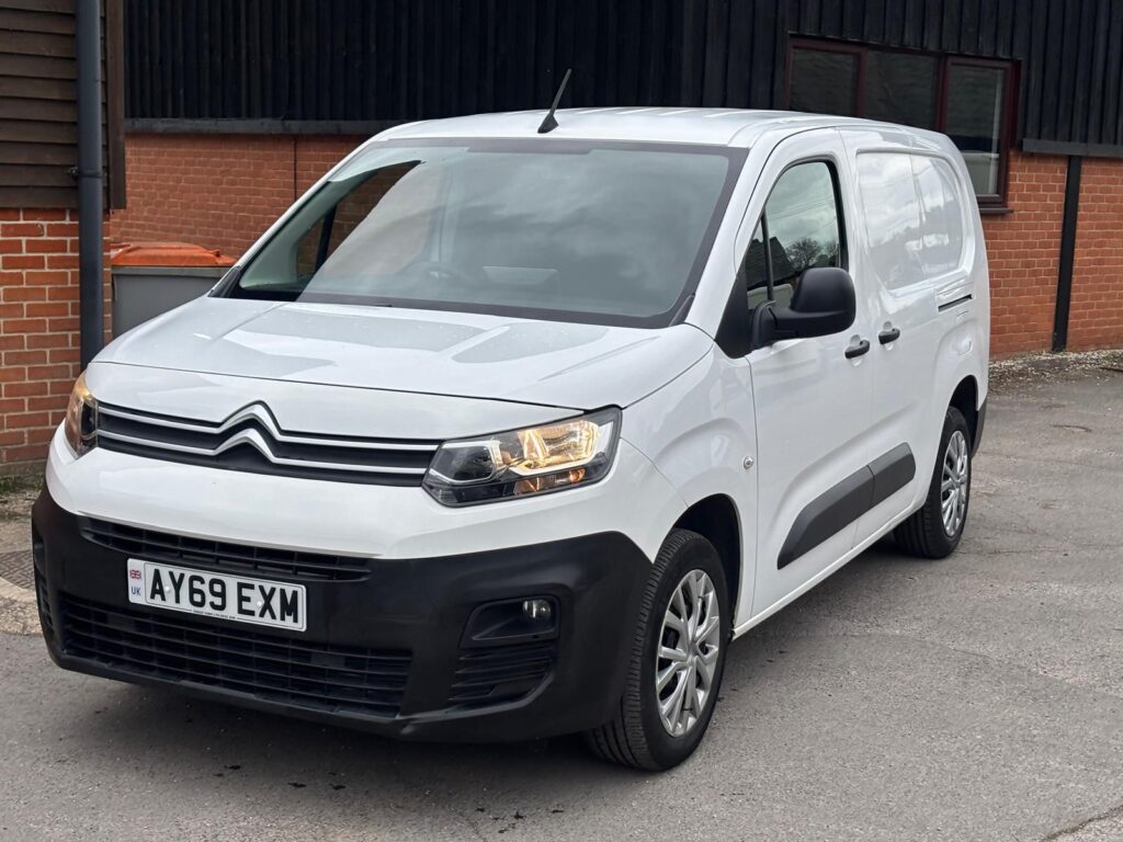 AY69EXM Citroen Berlingo 1.5 BlueHDi 950 Enterprise XL LWB Euro 6 (s/s) 6dr 3 MONTHS WARRANTY 12 MONTHS AA