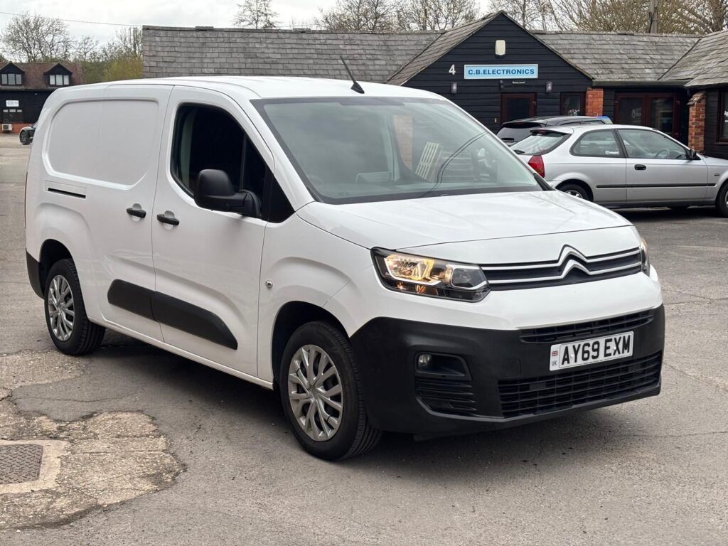 AY69EXM Citroen Berlingo 1.5 BlueHDi 950 Enterprise XL LWB Euro 6 (s/s) 6dr 3 MONTHS WARRANTY 12 MONTHS AA