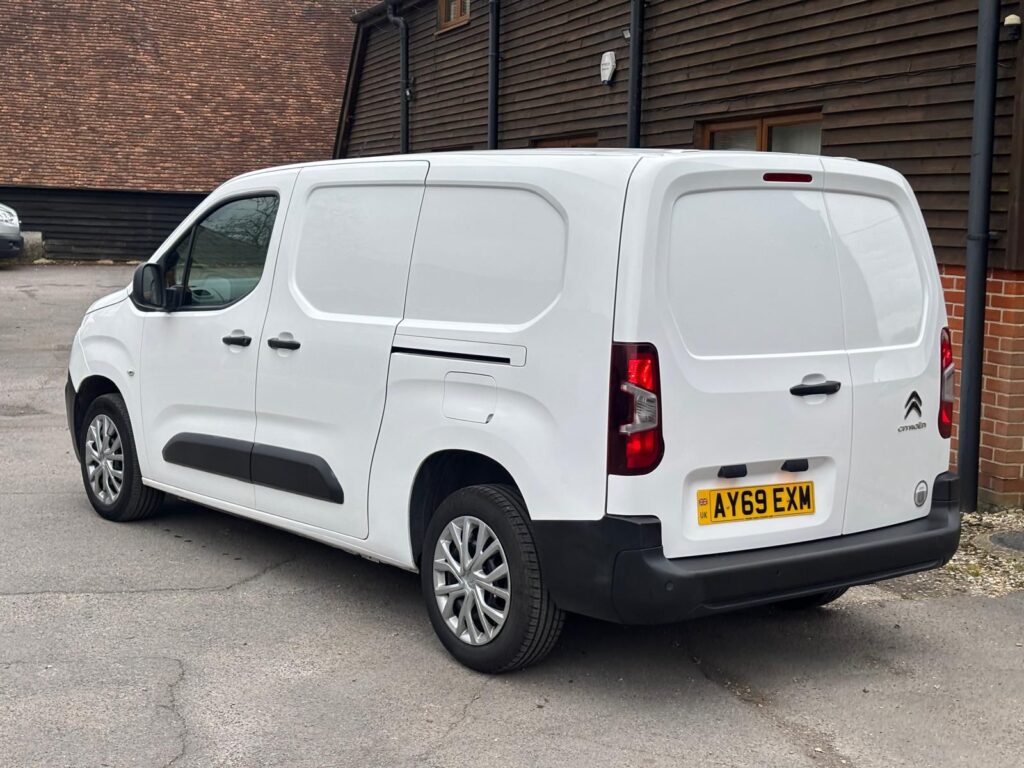 AY69EXM Citroen Berlingo 1.5 BlueHDi 950 Enterprise XL LWB Euro 6 (s/s) 6dr 3 MONTHS WARRANTY 12 MONTHS AA