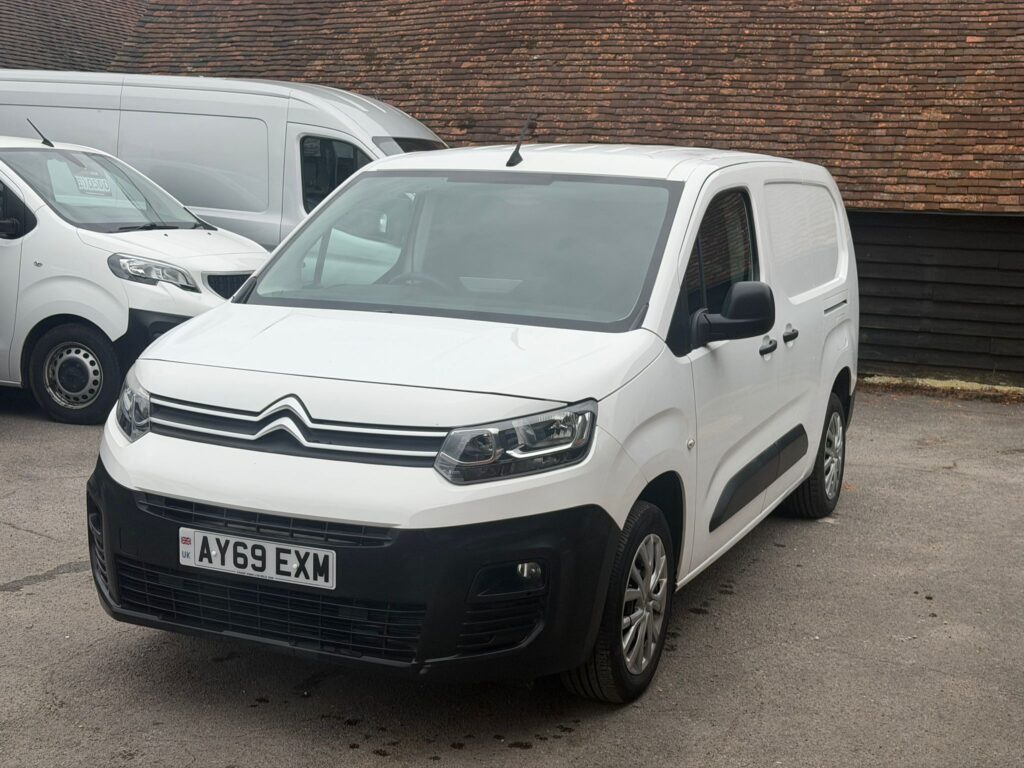 AY69EXM Citroen Berlingo 1.5 BlueHDi 950 Enterprise XL LWB Euro 6 (s/s) 6dr 3 MONTHS WARRANTY 12 MONTHS AA