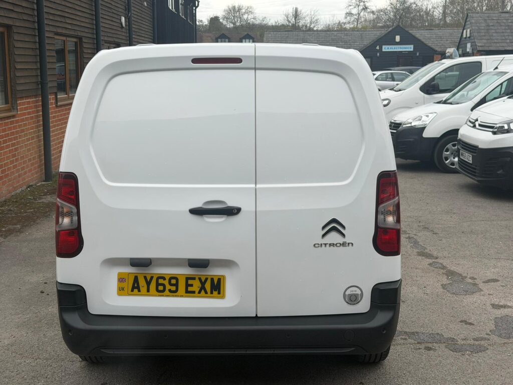 AY69EXM Citroen Berlingo 1.5 BlueHDi 950 Enterprise XL LWB Euro 6 (s/s) 6dr 3 MONTHS WARRANTY 12 MONTHS AA