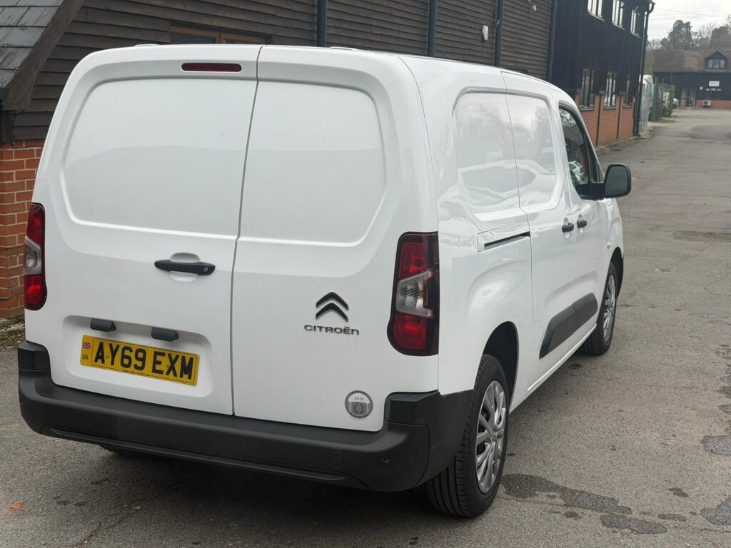 AY69EXM Citroen Berlingo 1.5 BlueHDi 950 Enterprise XL LWB Euro 6 (s/s) 6dr 3 MONTHS WARRANTY 12 MONTHS AA