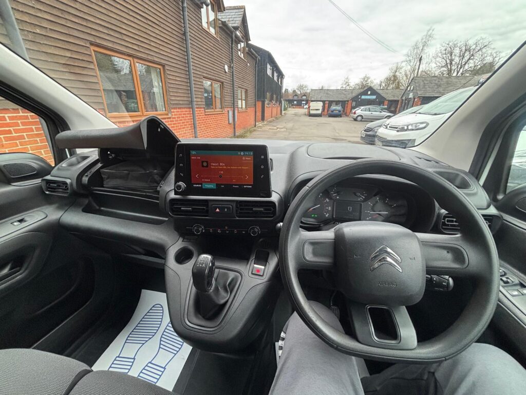 AY69EXM Citroen Berlingo 1.5 BlueHDi 950 Enterprise XL LWB Euro 6 (s/s) 6dr 3 MONTHS WARRANTY 12 MONTHS AA