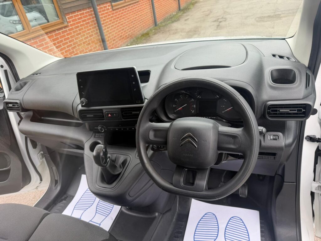 AY69EXM Citroen Berlingo 1.5 BlueHDi 950 Enterprise XL LWB Euro 6 (s/s) 6dr 3 MONTHS WARRANTY 12 MONTHS AA