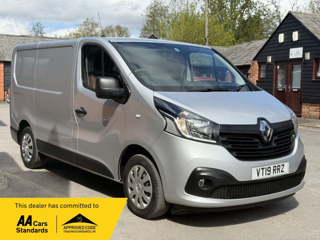 VT19RRZ Renault Trafic 1.6 dCi ENERGY 27 Business+ SWB Standard Roof Euro 6 (s/s) 5dr 3 MONTHS WARRANTY 12 MONTHS AA
