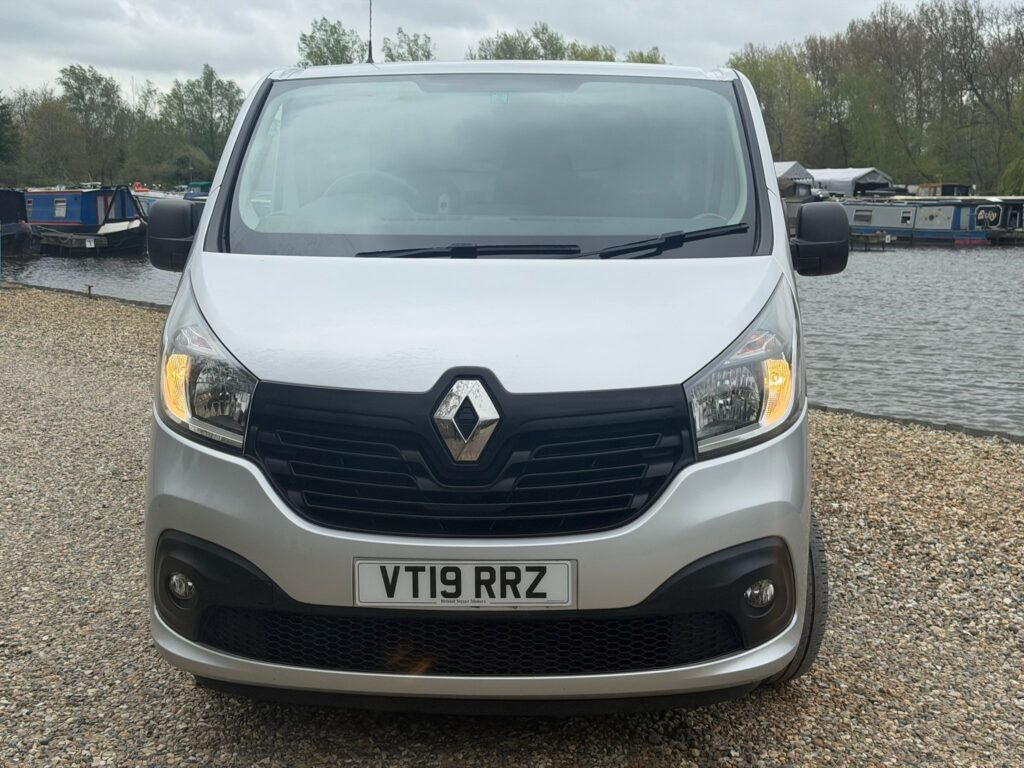 VT19RRZ Renault Trafic 1.6 dCi ENERGY 27 Business+ SWB Standard Roof Euro 6 (s/s) 5dr 3 MONTHS WARRANTY 12 MONTHS AA