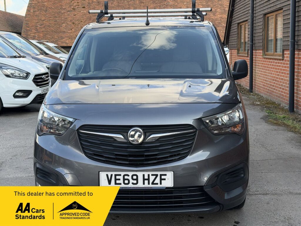 VE69HZF Vauxhall Combo 1.5 Turbo D 2000 Sportive L1 H1 Euro 6 (s/s) 4dr 3 MONTHS WARRANTY 12 MONTHS AA