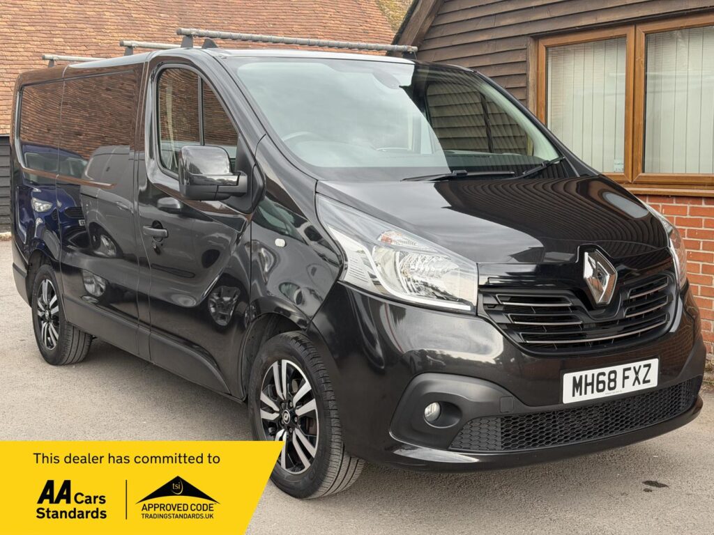 MH68FXZ Renault Trafic 1.6 dCi 27 Sport Nav SWB Standard Roof Euro 6 5dr 3 MONTHS WARRANTY 12 MONTHS AA