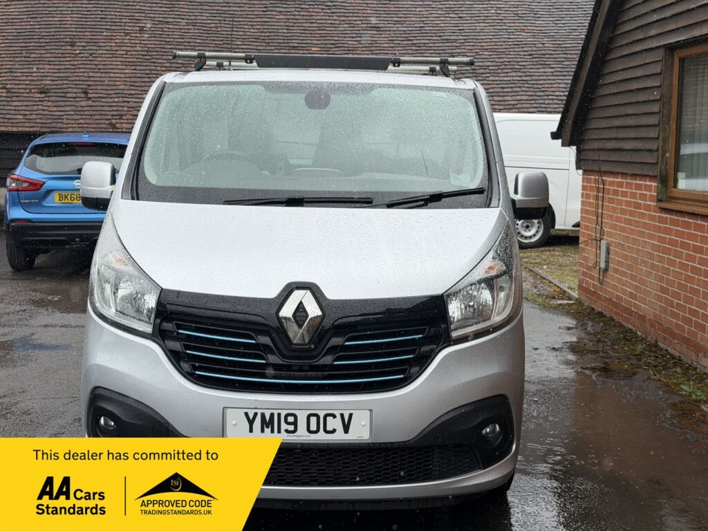 YM19OCV Renault Trafic 1.6 dCi ENERGY 27 Sport Nav SWB Standard Roof Euro 6 (s/s) 5dr 3 MONTHS WARRANTY 12 MONTHS AA