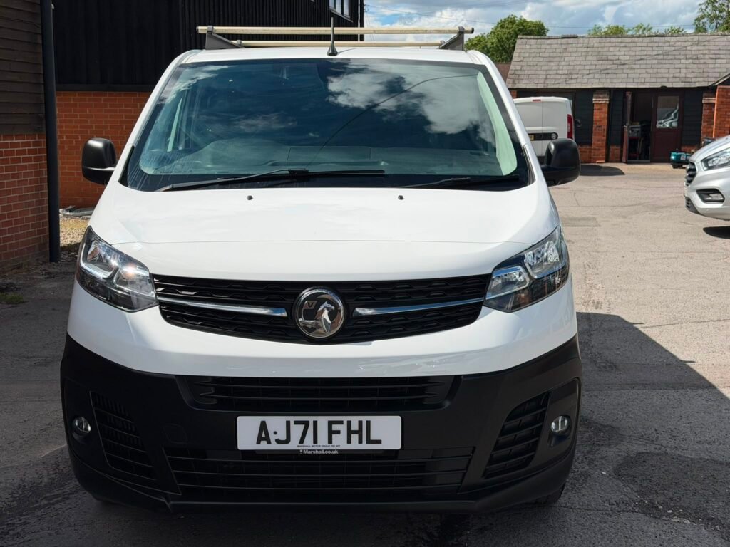 AJ71FHL Vauxhall Vivaro 1.5 Turbo D 2900 Dynamic L2 H1 Euro 6 (s/s) 6dr 3 MONTHS WARRANTY 12 MONTHS AA