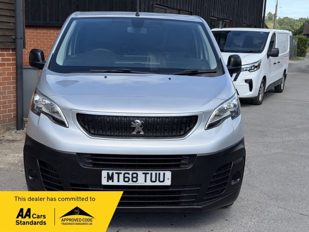 MT68TUU Peugeot Expert 2.0 BlueHDi 1400 Professional Long Panel Van LWB Euro 6 (s/s) 6dr 3 MONTHS WARRANTY 12 MONTHS AA