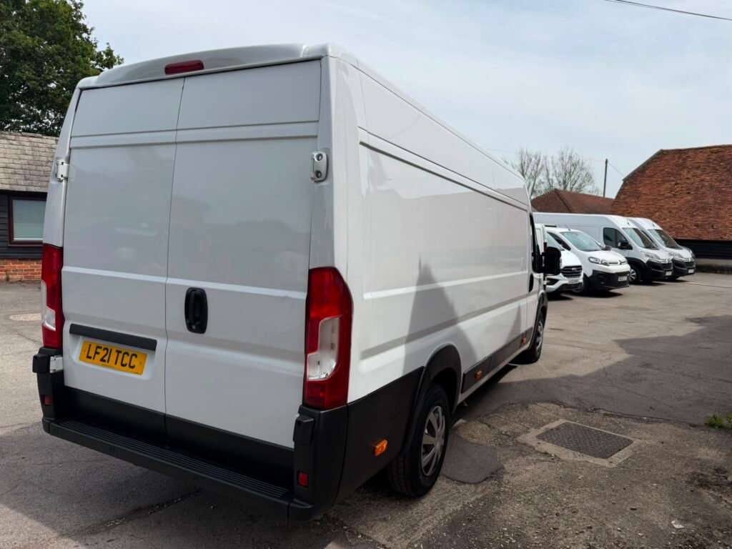 LF21TCC Citroen Relay 2.2 BlueHDi 35 Enterprise L4 High Roof Euro 6 (s/s) 5dr (Heavy) 3 MONTHS WARRANTY 12 MONTHS AA