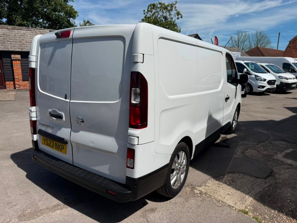 YS23NKP Nissan Primastar 2.0 dCi 28 Tekna L1 H1 Euro 6 (s/s) 5dr 3 MONTHS WARRANTY 12 MONTHS AA