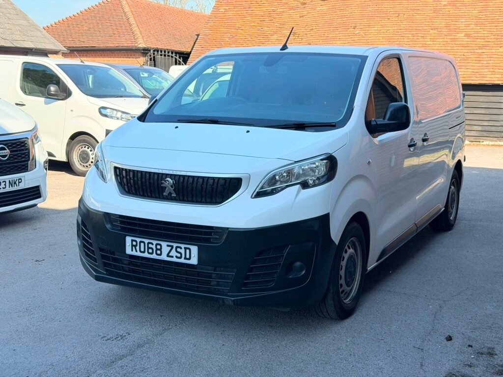 RO68ZSD Peugeot Expert 1.6 BlueHDi 1000 Professional Standard Panel Van MWB Euro 6 (s/s) 6dr 3 MONTHS WARRANTY 12 MONTHS AA