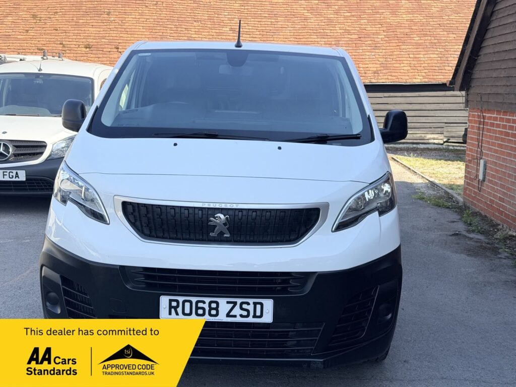 RO68ZSD Peugeot Expert 1.6 BlueHDi 1000 Professional Standard Panel Van MWB Euro 6 (s/s) 6dr 3 MONTHS WARRANTY 12 MONTHS AA