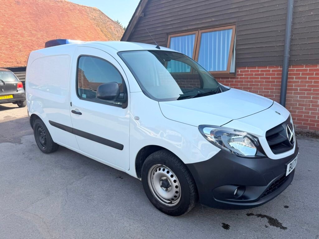 BU71FGA Mercedes-Benz Citan 1.5 109 CDI Pure L2 Euro 6 5dr 3 MONTHS WARRANTY 12 MONTHS AA