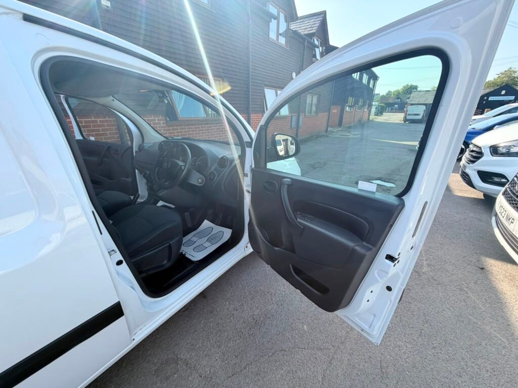 BU71FGA Mercedes-Benz Citan 1.5 109 CDI Pure L2 Euro 6 5dr 3 MONTHS WARRANTY