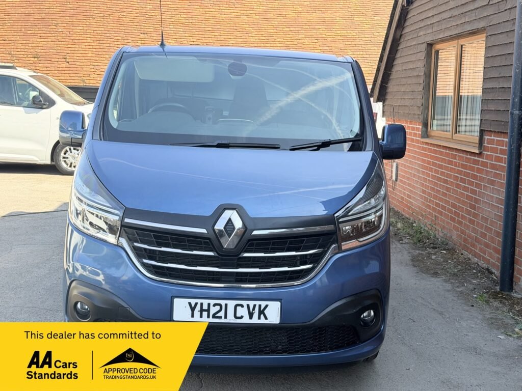 YH21CVK Renault Trafic 2.0 dCi ENERGY 30 Sport LWB Standard Roof Euro 6 (s/s) 5dr 3 MONTHS WARRANTY