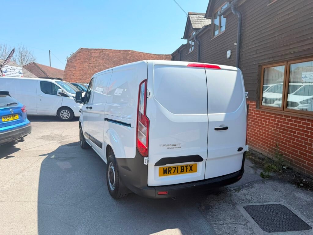 WR71BTX Ford Transit Custom 2.0 260 EcoBlue Leader L1 H1 Euro 6 (s/s) 5dr 3 MONTHS WARRANTY
